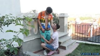 Hot Twinks Bareback With Cumshot