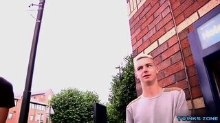 Big Dick Twinks Threesome With Cumshot