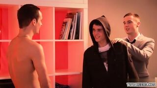 Hot Twinks Flip Flop With Cum Eating
