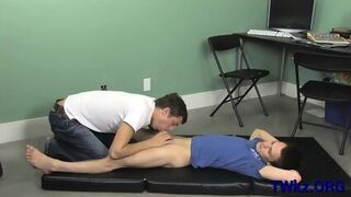 Gay Dude Cums While Fucked
