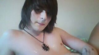 18 Yo EMO Boy Cums On Cam