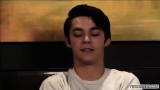 Big Dick Twinks Rimjob And Cumshot