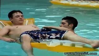 S Of Guys Pissing On Themselves Gay Kaleb S Pissy Pool Party