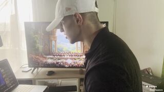 In the casino someone pay me for flex my muscles and jerk off my uncut cock