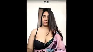 Indian Hot Gayatri Boobs Show