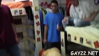 These Frat Brothers Cheer
