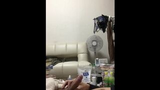 ちんちんギンギン射精