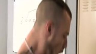 Bigcock Athletic Jock Blows His Load