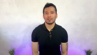 Mi suegro canandiense musculoso dotado me preña el culo con sus 20cm en la piscina de su casa