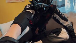 Motocross boy fucks with his Air Force boots and cums