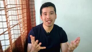 The butcher penetrates me with his 19cm cock in his business ! He fucks me on the floor.