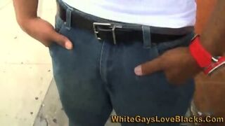 Amateur Whitey Sucks Black Dick