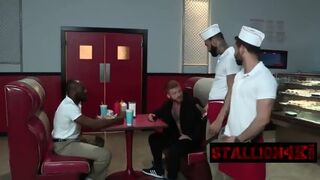Two Muscled Gay Couples Fuck After Sucking Their Throbbing Cocks