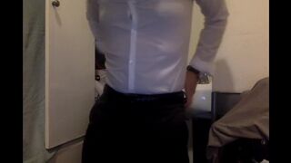 Dude in Wet Clothes Caught Jerking Off at Work