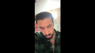 Türkiye'den Burak Hilal Skandalı Banyoda Mastürbasyon Yapıyor Telefon Numarası+905416908298