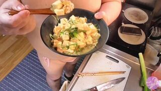 [Prof_FetihsMass] Take it easy Japanese food! [bowl of rice topped with tofu]